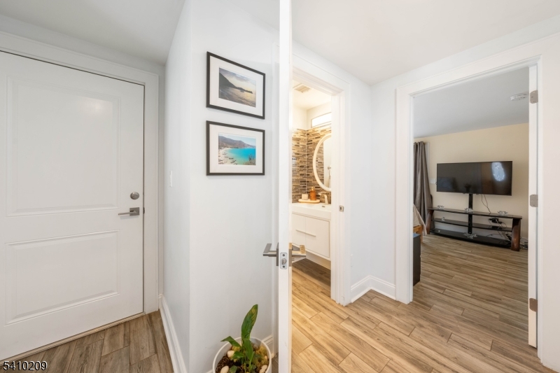 2853 Allen Avenue Union, NJ 07083 - Photo 16 of 28