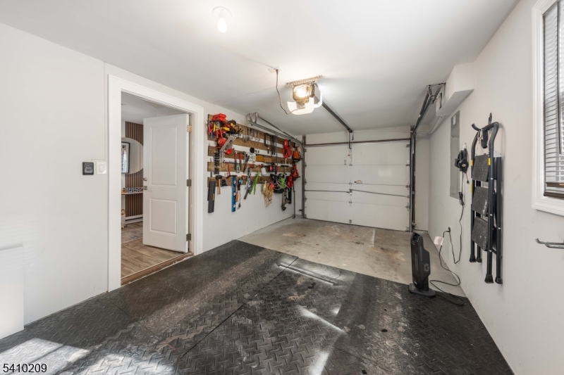 2853 Allen Avenue Union, NJ 07083 - Photo 21 of 28