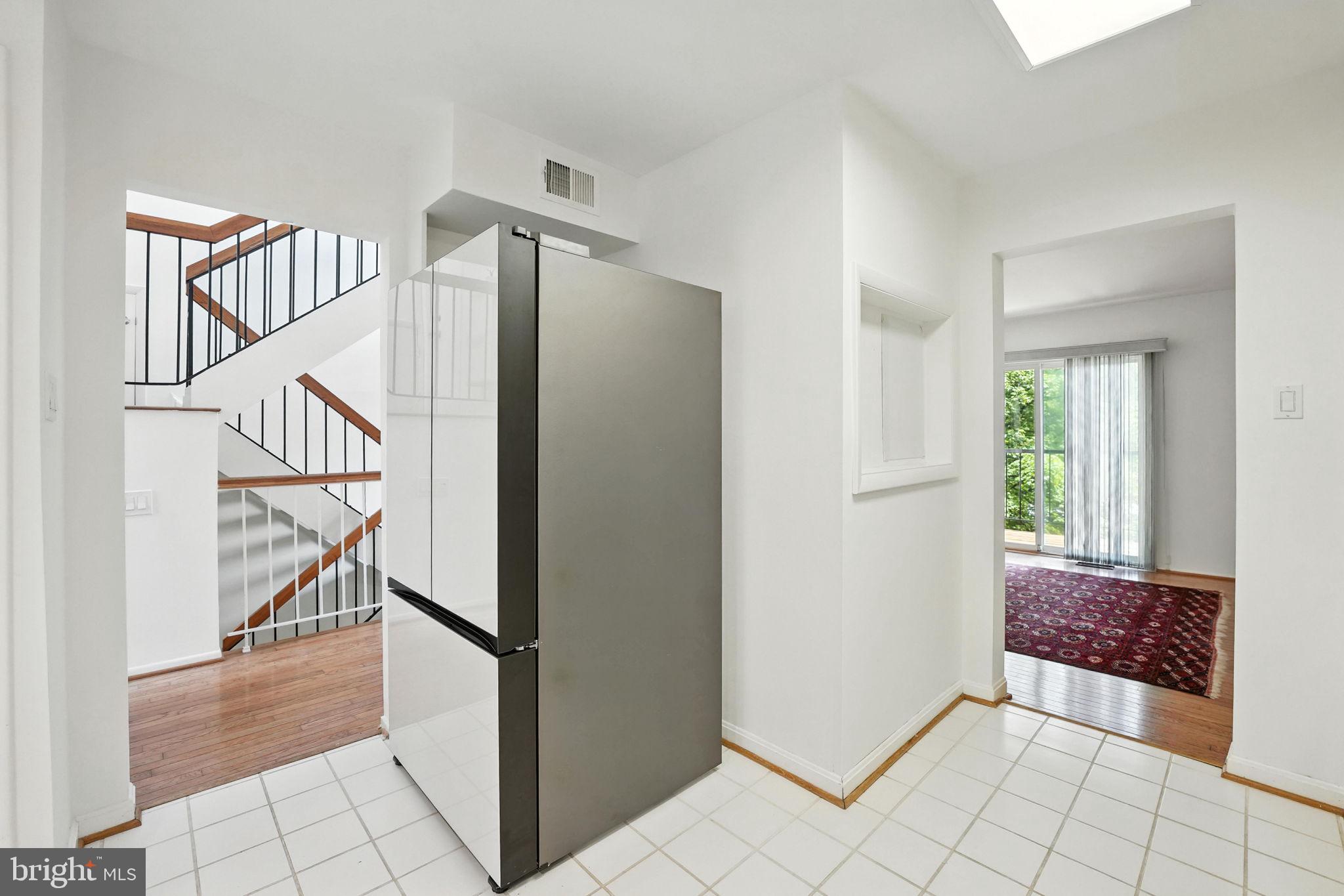 2151 Cabots Point Lane Reston, VA 20191 - Photo 23 of 71 a view of entryway and hall with a rug