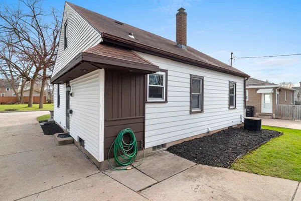 $235,000 | 116 East Orange Street, Appleton, WI 54915