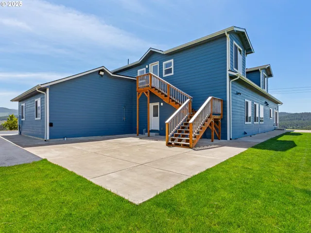 $2,000,000 | 1091 North Echo Mountain Road, Otis, OR 97368