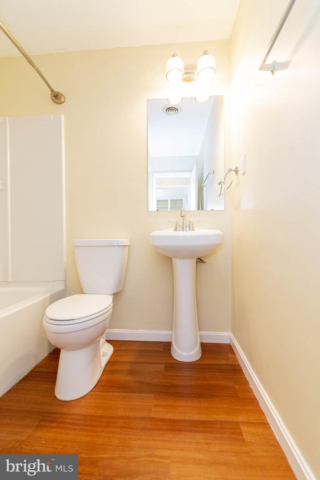7619 Chancellor Road Fredericksburg, VA 22407 - Photo 46 of 53 Full Bathroom