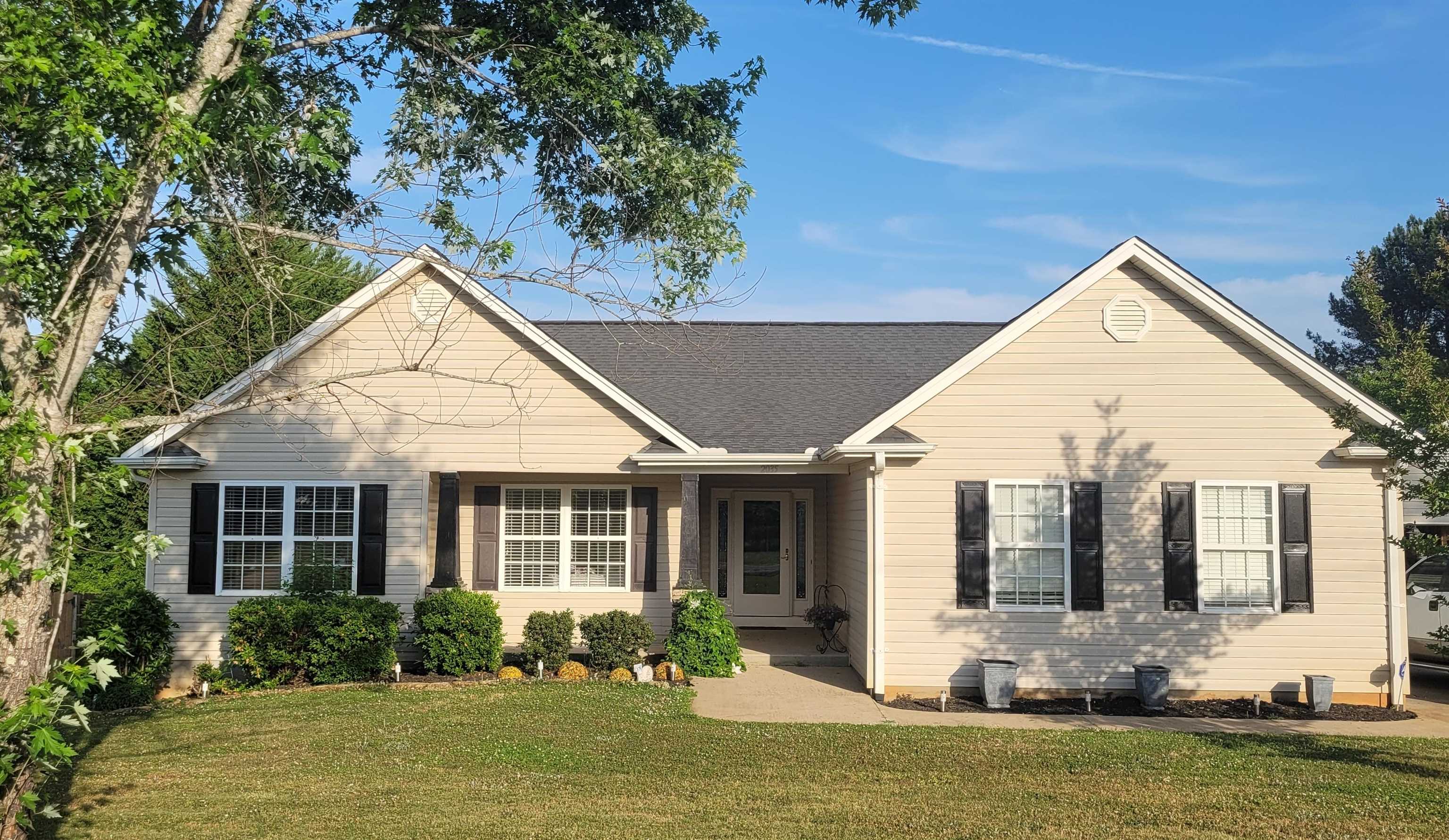 2035 Mt Lebanon Road Campobello, SC 29322 - Photo 1 of 21