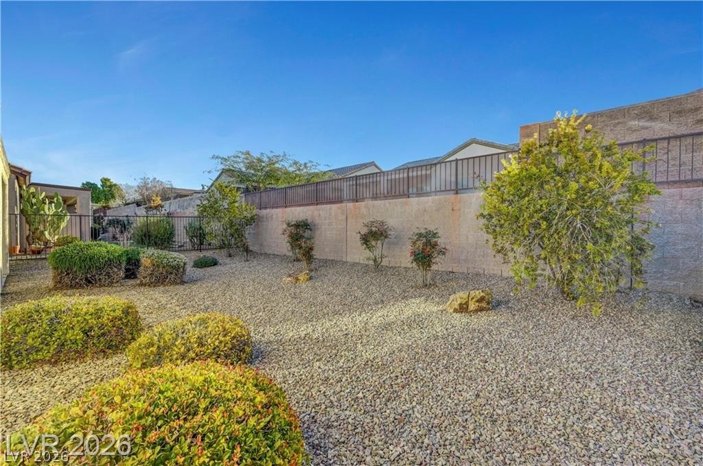 2220 Waterton Rivers Drive Henderson, NV 89044 - Photo 34 of 40