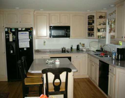 2496 Mt Royal Road Pittsburgh, PA 15217 - Photo 2 of 8 Kitchen.