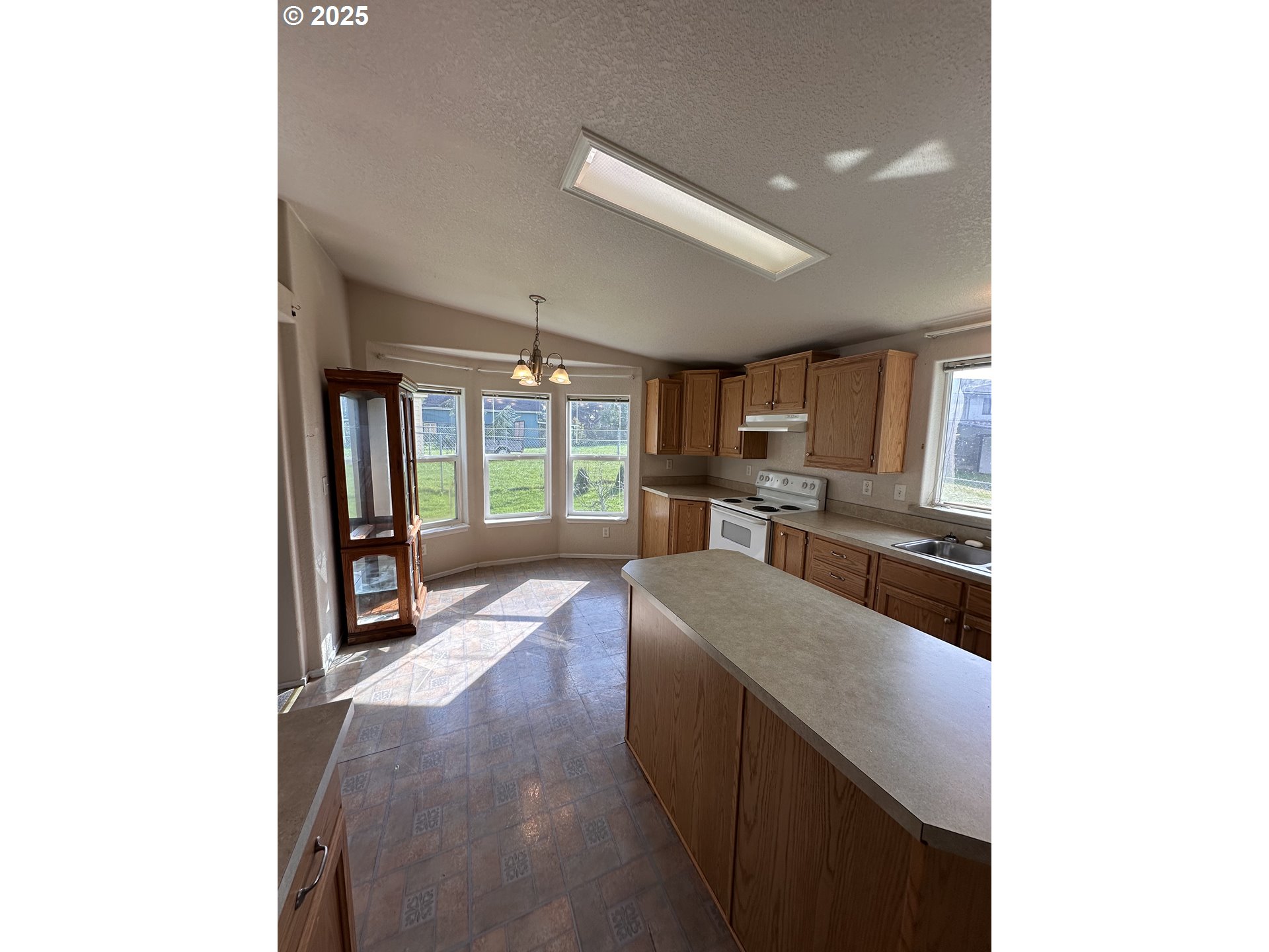 34112 Ophir Road Gold Beach, OR 97444 - Photo 13 of 35 Gallery Image 13