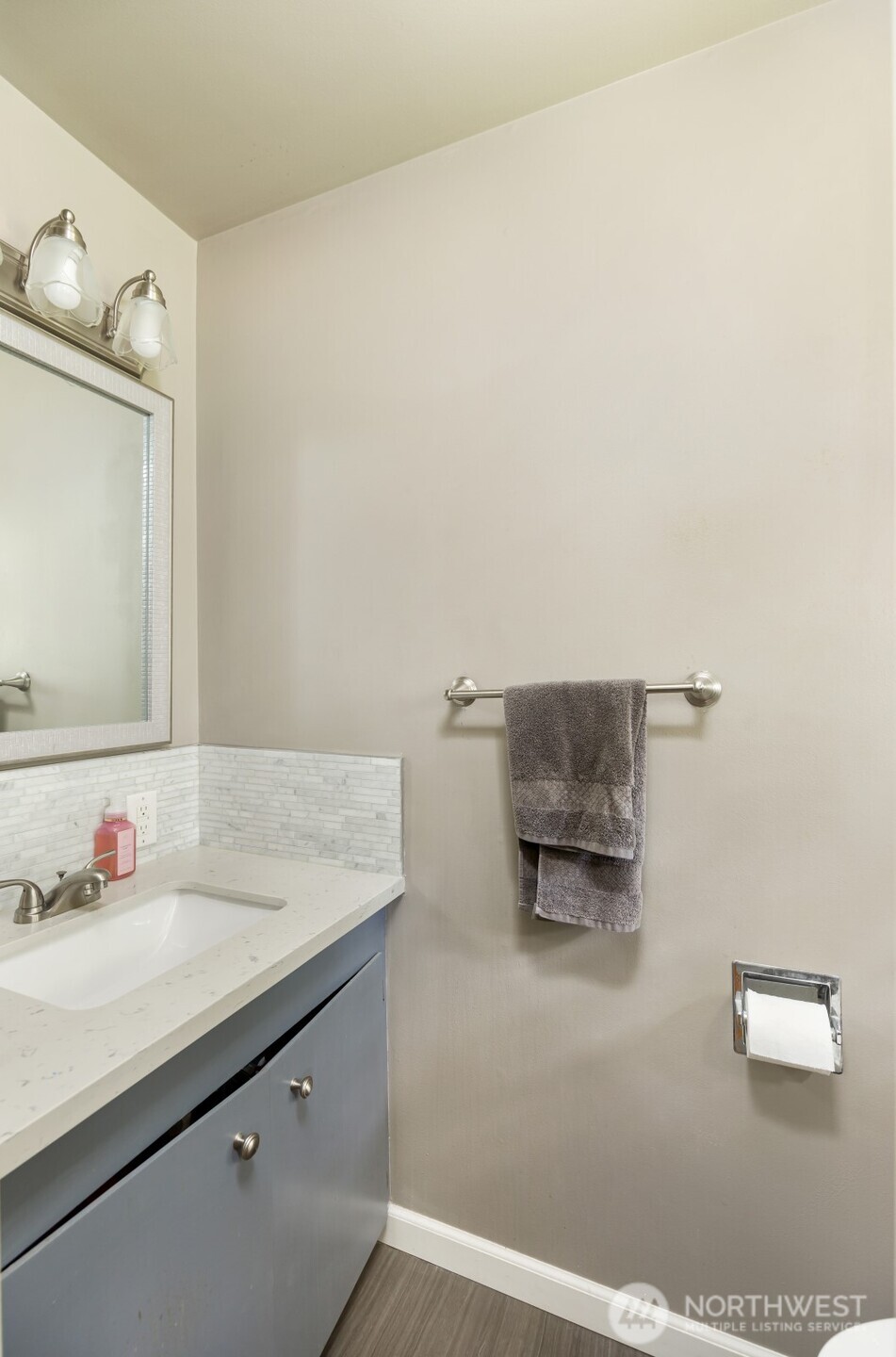 2114 Southwest 322nd Street Federal Way, WA 98023 - Photo 12 of 26