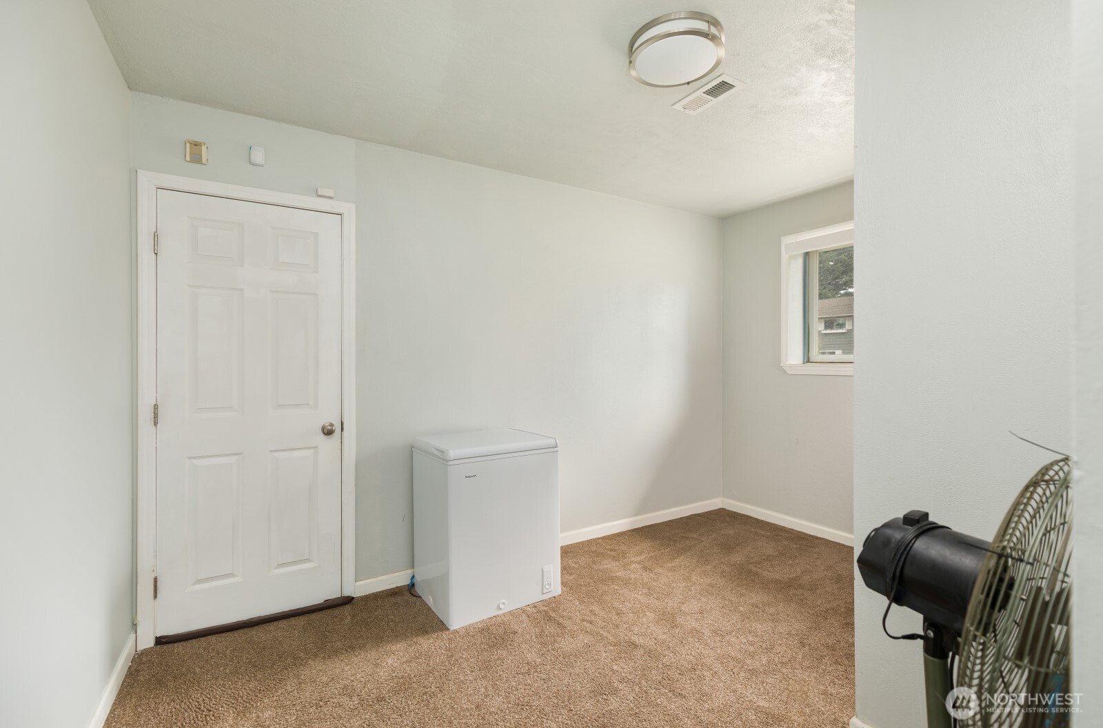 2114 Southwest 322nd Street Federal Way, WA 98023 - Photo 17 of 26