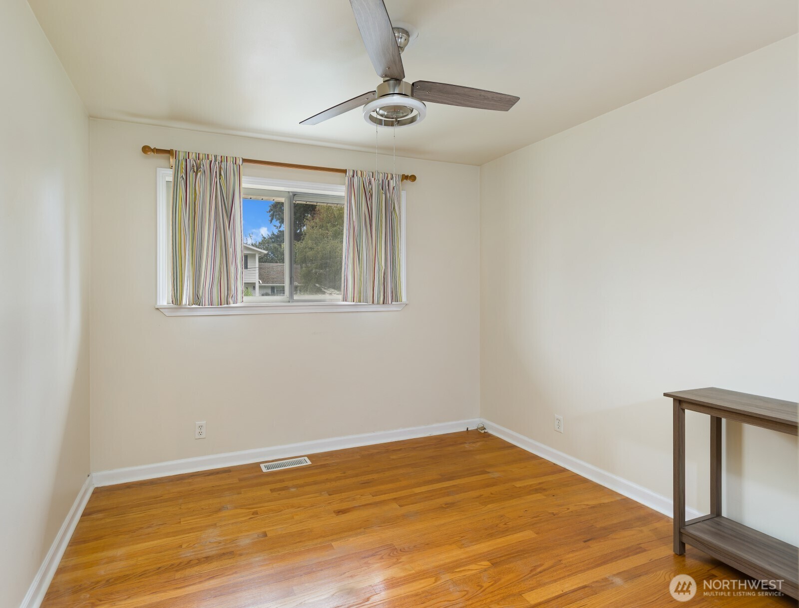 2114 Southwest 322nd Street Federal Way, WA 98023 - Photo 10 of 26