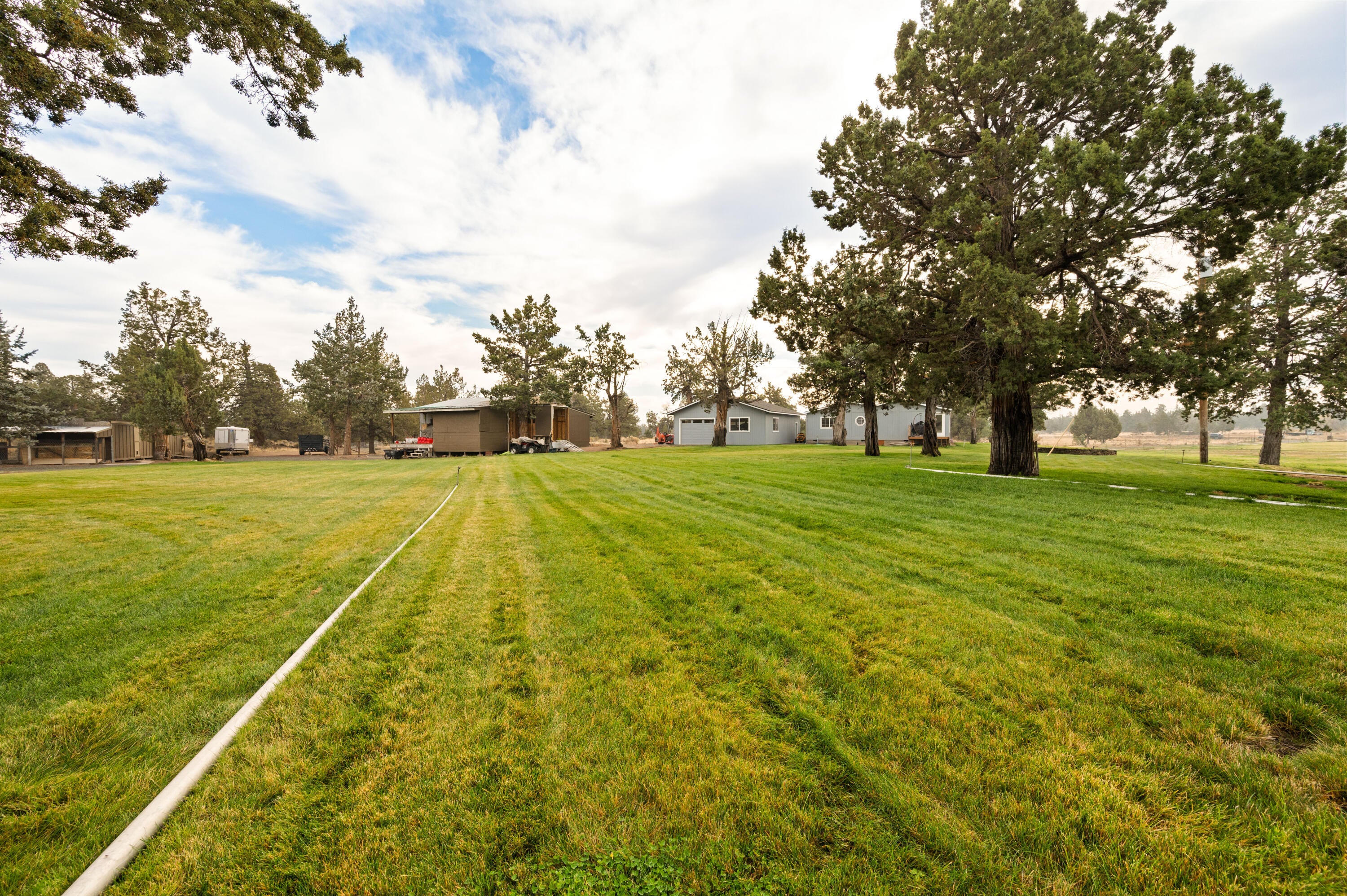63680 Gentry Loop Bend, OR 97701 - Photo 44 of 56 63680GenrtyLp-17