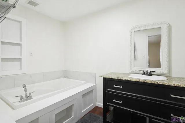 $159,000 | 28465 Hutchinson Cemetary Road, Albany, LA 70711