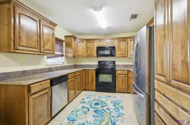 $159,000 | 28465 Hutchinson Cemetary Road, Albany, LA 70711