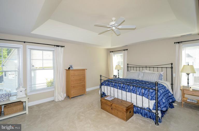 9156 Riesley Lane Vienna, VA 22182 - Photo 1 of 12 Bedroom (Master)