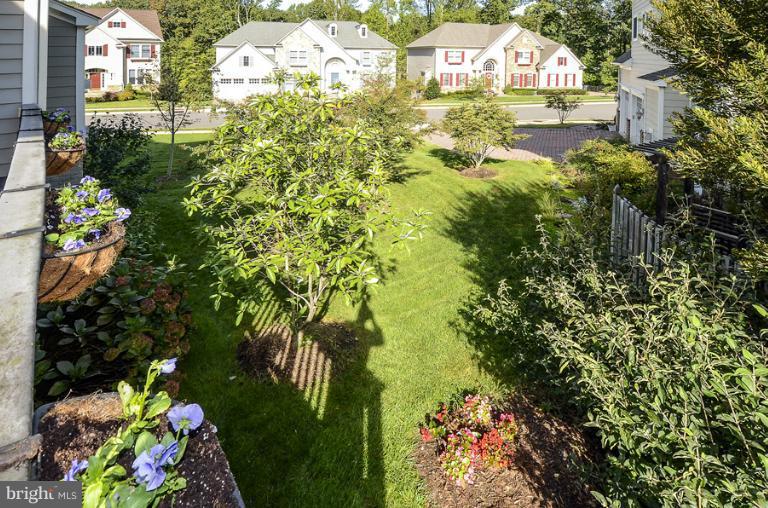 9156 Riesley Lane Vienna, VA 22182 - Photo 7 of 12 View