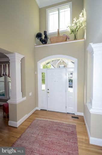 9156 Riesley Lane Vienna, VA 22182 - Photo 8 of 12 Interior (General)
