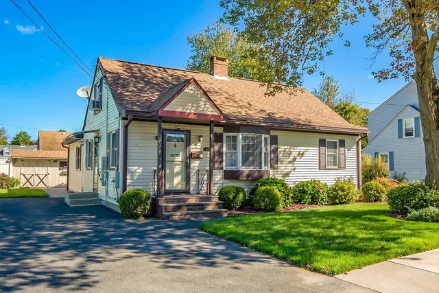 $359,900 | 60 South Alhambra Circle, Agawam, MA 01001