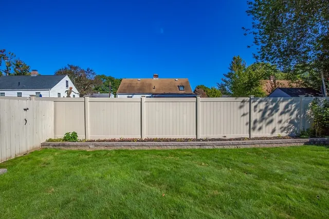 $359,900 | 60 South Alhambra Circle, Agawam, MA 01001