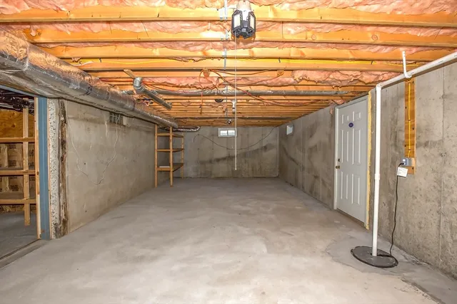 $359,900 | 60 South Alhambra Circle, Agawam, MA 01001