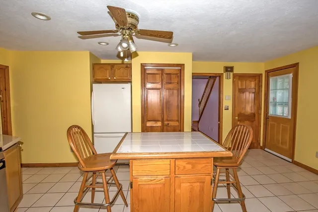 $359,900 | 60 South Alhambra Circle, Agawam, MA 01001