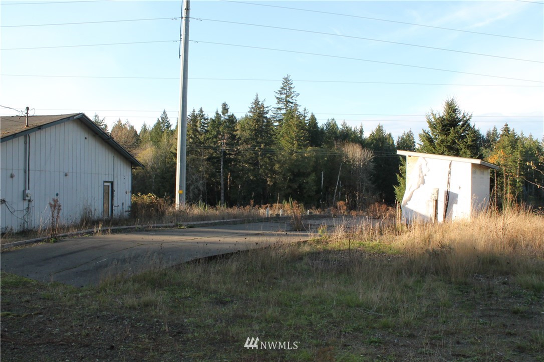 2281 East Johns Prairie Road Shelton, WA 98584 - Photo 3 of 20 Gallery Image 3
