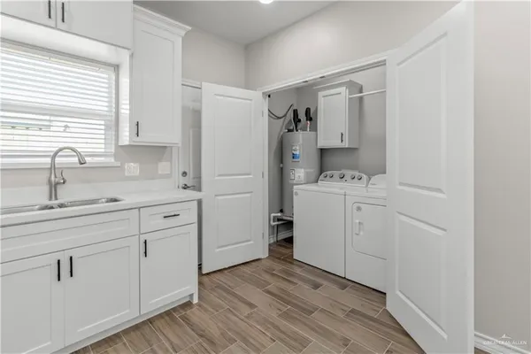 $1,275 | 2804 West Israel Avenue, Unit 4, Alton, TX 78573