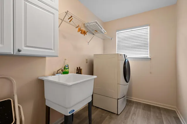 $390,000 | 9639 Hampton Drive, Belleville, MI 48111