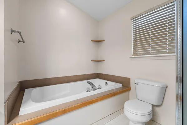 $380,000 | 9639 Hampton Drive, Belleville, MI 48111