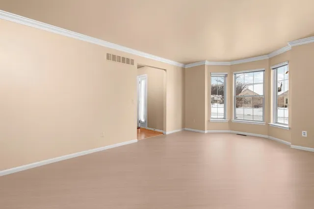 $390,000 | 9639 Hampton Drive, Belleville, MI 48111