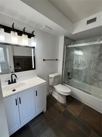 $2,400 | 457 Vista Isles Drive, Unit 2127, Sunrise, FL 33325