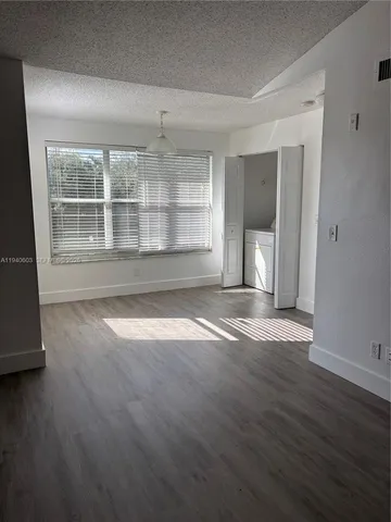 $2,400 | 457 Vista Isles Drive, Unit 2127, Sunrise, FL 33325