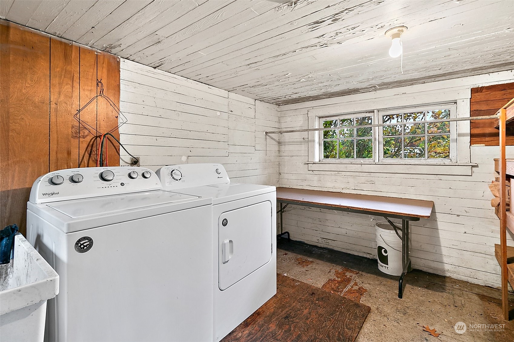 7639 191st Avenue Southwest Rochester, WA 98579 - Photo 17 of 40 a utility room with dryer and washer