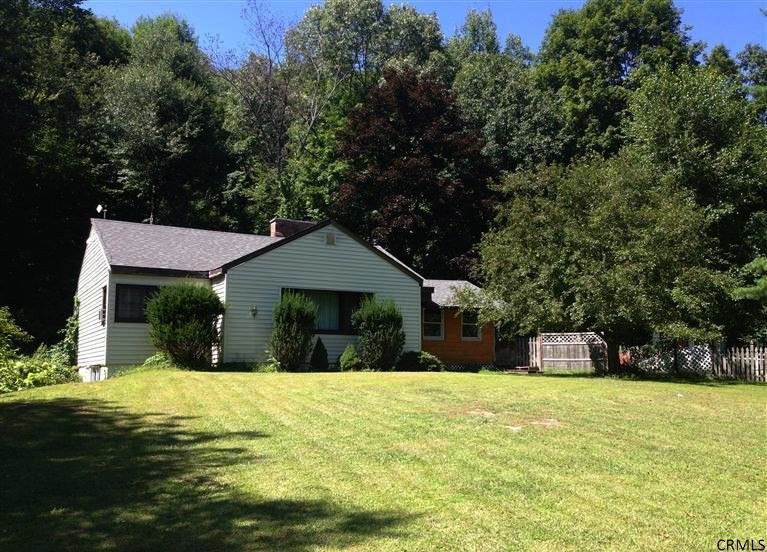 293 Co Rte 21B Kinderhook, NY 12184 - Photo 1 of 9 Photo 1
