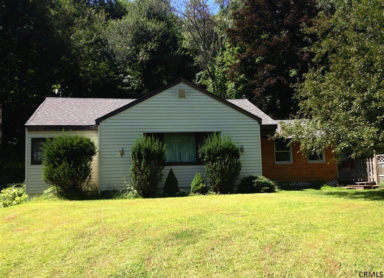 293 Co Rte 21B Kinderhook, NY 12184 - Photo 2 of 9 Photo 2