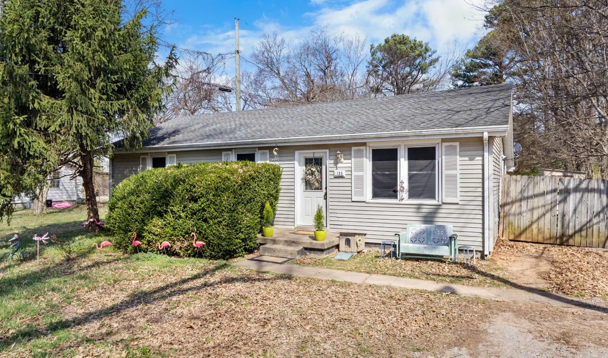 133 West Rossview Road Clarksville, TN 37040 - Photo 1 of 20 Gallery Image 1