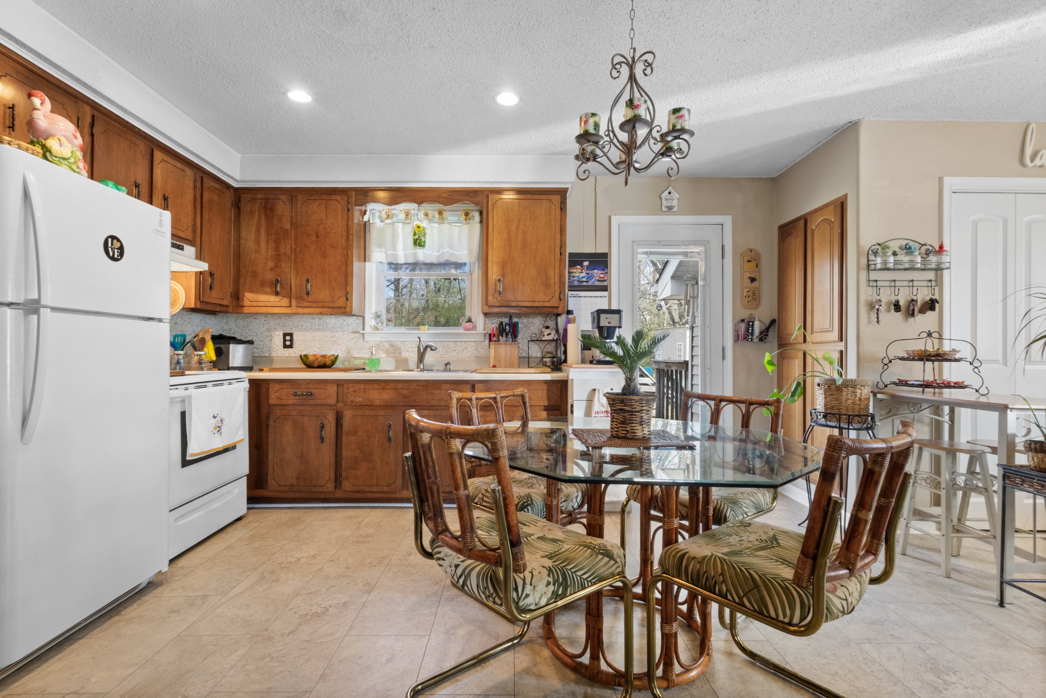 133 West Rossview Road Clarksville, TN 37040 - Photo 6 of 20 Gallery Image 6