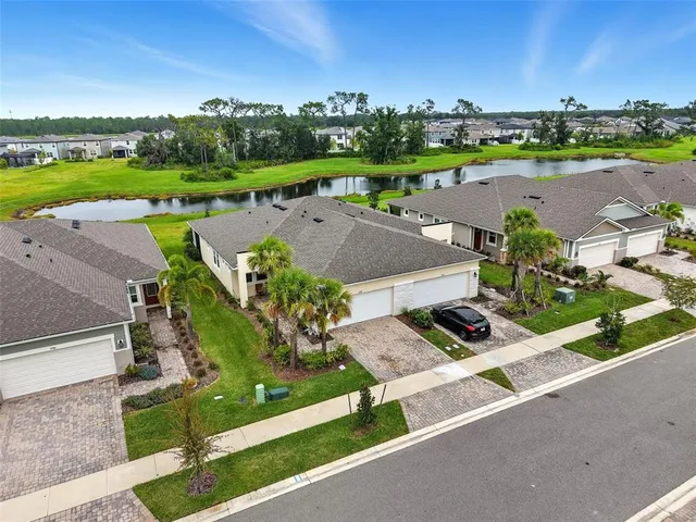 $2,299 | 5989 Timberdale Avenue, Wesley Chapel, FL 33545