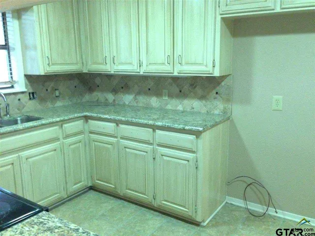 $2,000 | 1602 Timber Creek Drive, Tyler, TX 75703