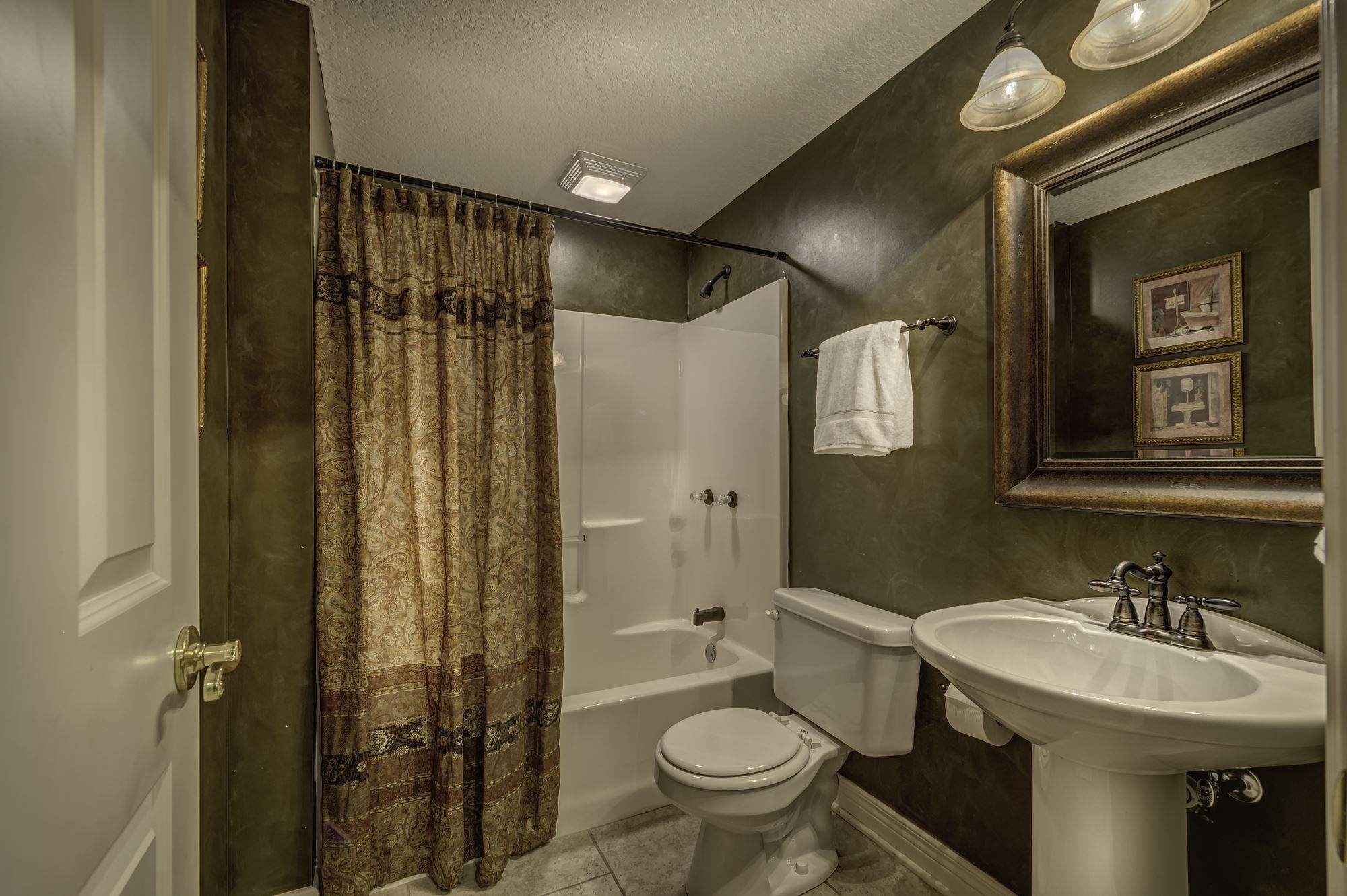 2025 Calais Road Fort Wayne, IN 46814 - Photo 12 of 34 Gallery Image 12