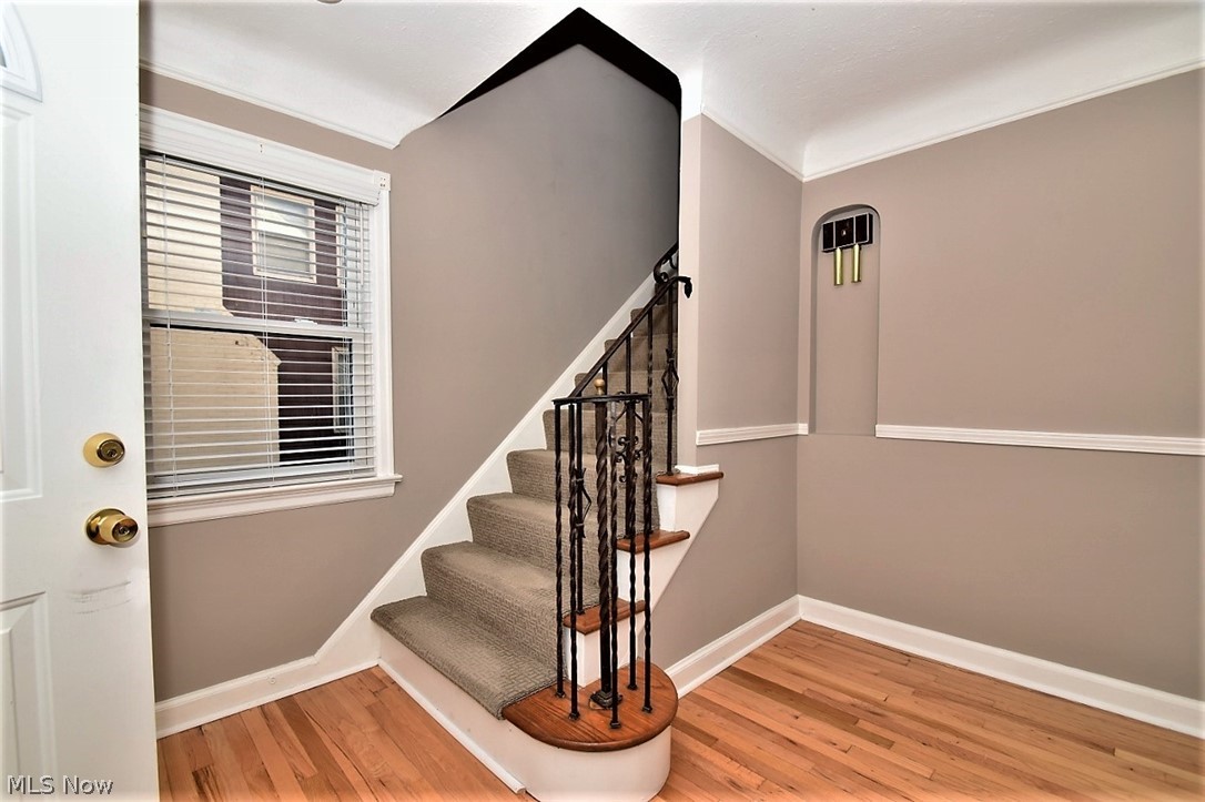 1140 Clifford Road Cleveland Heights, OH 44121 - Photo 2 of 27