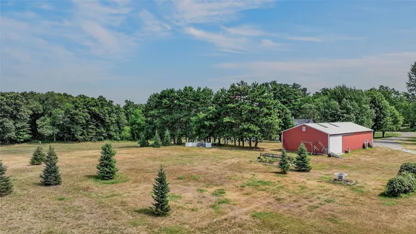 $949,900 | N8481 Kleba Road, Hixton, WI 54635