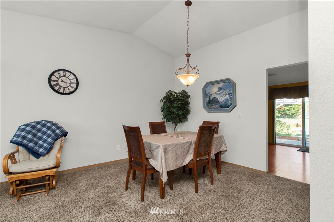 9134 Applegate Loop Southwest Rochester, WA 98579 - Photo 7 of 28