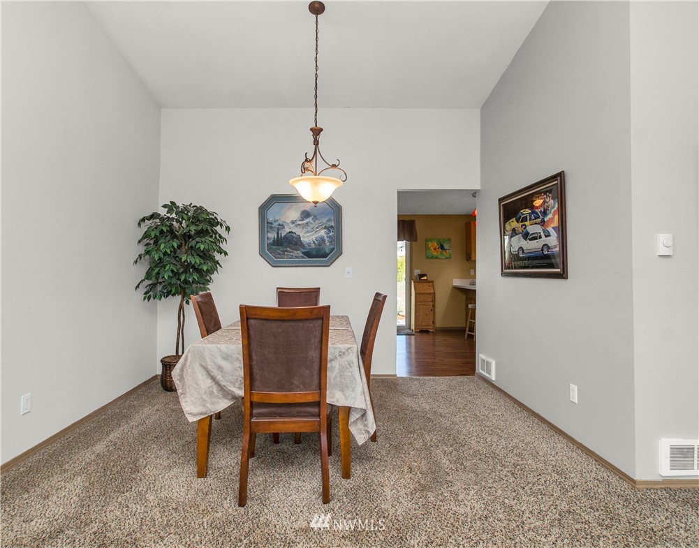 9134 Applegate Loop Southwest Rochester, WA 98579 - Photo 8 of 28