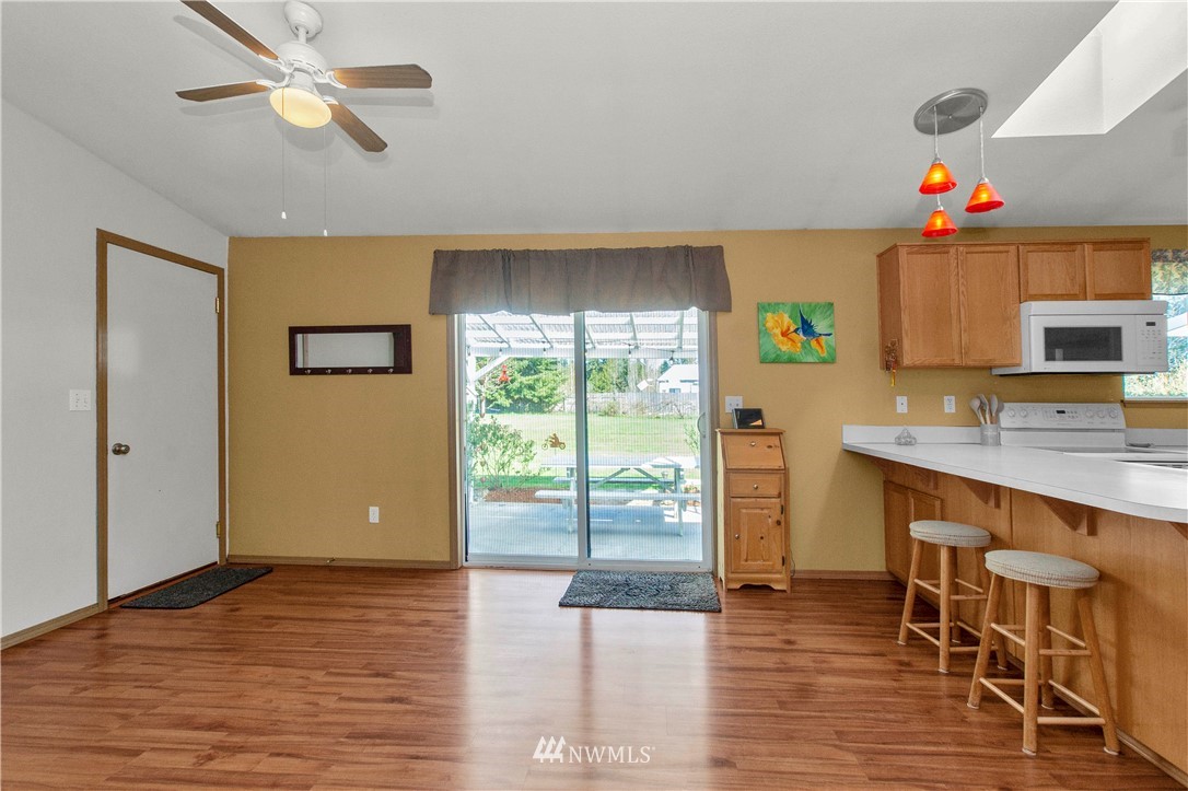9134 Applegate Loop Southwest Rochester, WA 98579 - Photo 9 of 28