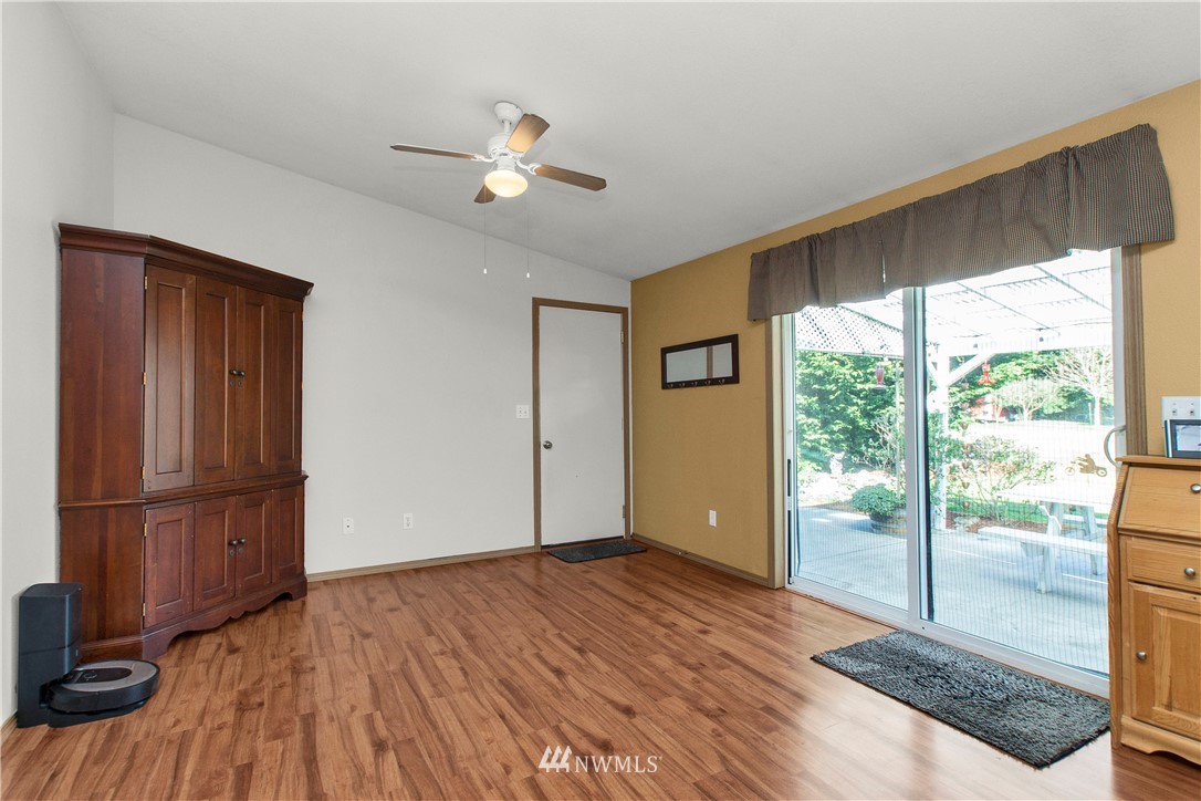 9134 Applegate Loop Southwest Rochester, WA 98579 - Photo 10 of 28