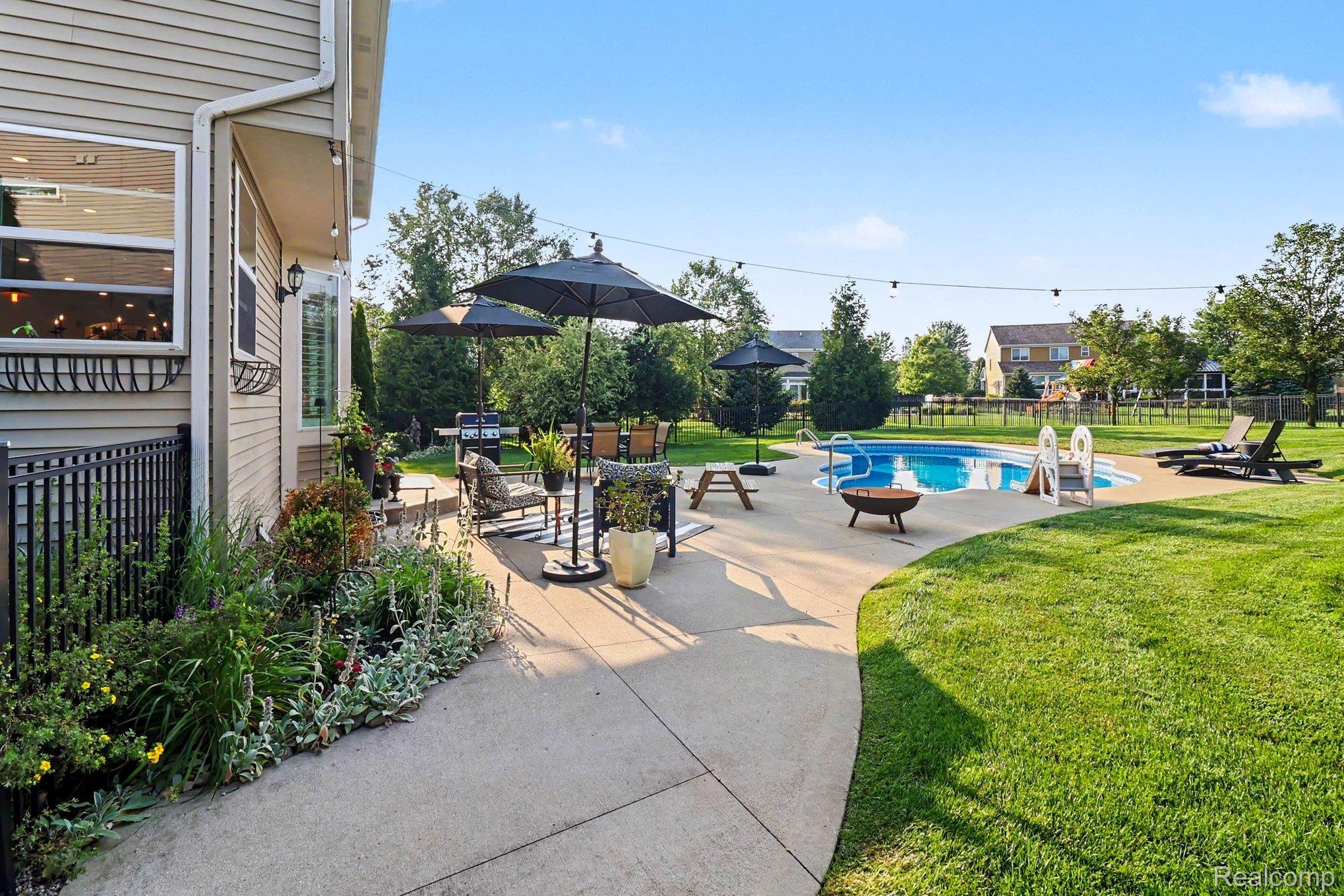 1105 Riverside Street Milford, MI 48381 - Photo 35 of 39 036_file_7132.jpg