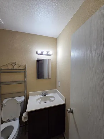 $2,100 | 8409 Cotton Valley Lane, Arlington, TX 76002