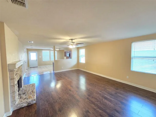 $2,100 | 8409 Cotton Valley Lane, Arlington, TX 76002