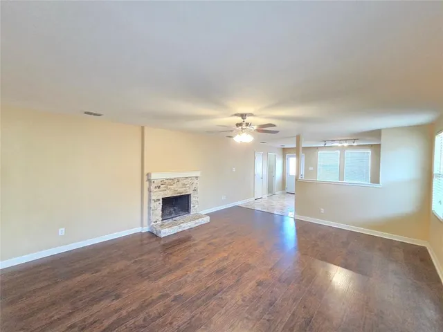 $2,100 | 8409 Cotton Valley Lane, Arlington, TX 76002