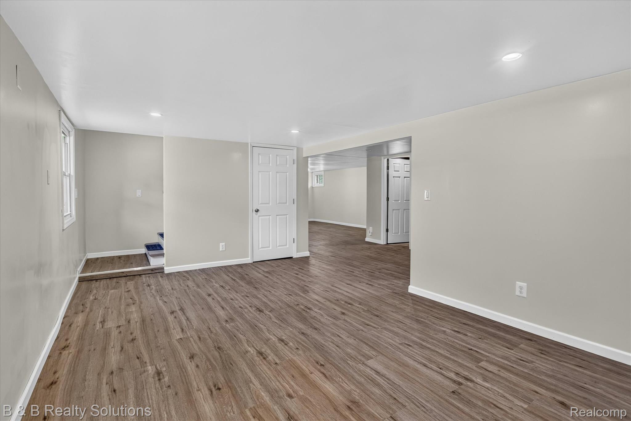 1564 East Burnside Road North Branch, MI 48461 - Photo 15 of 25 24-1564-Burnside-Rd-North-Branch-WindowStill.jpg