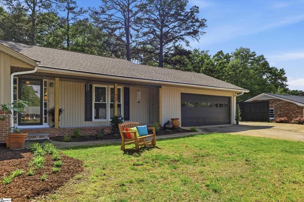 $320,000 | 110 Ashley Oaks Drive, Simpsonville, SC 29680